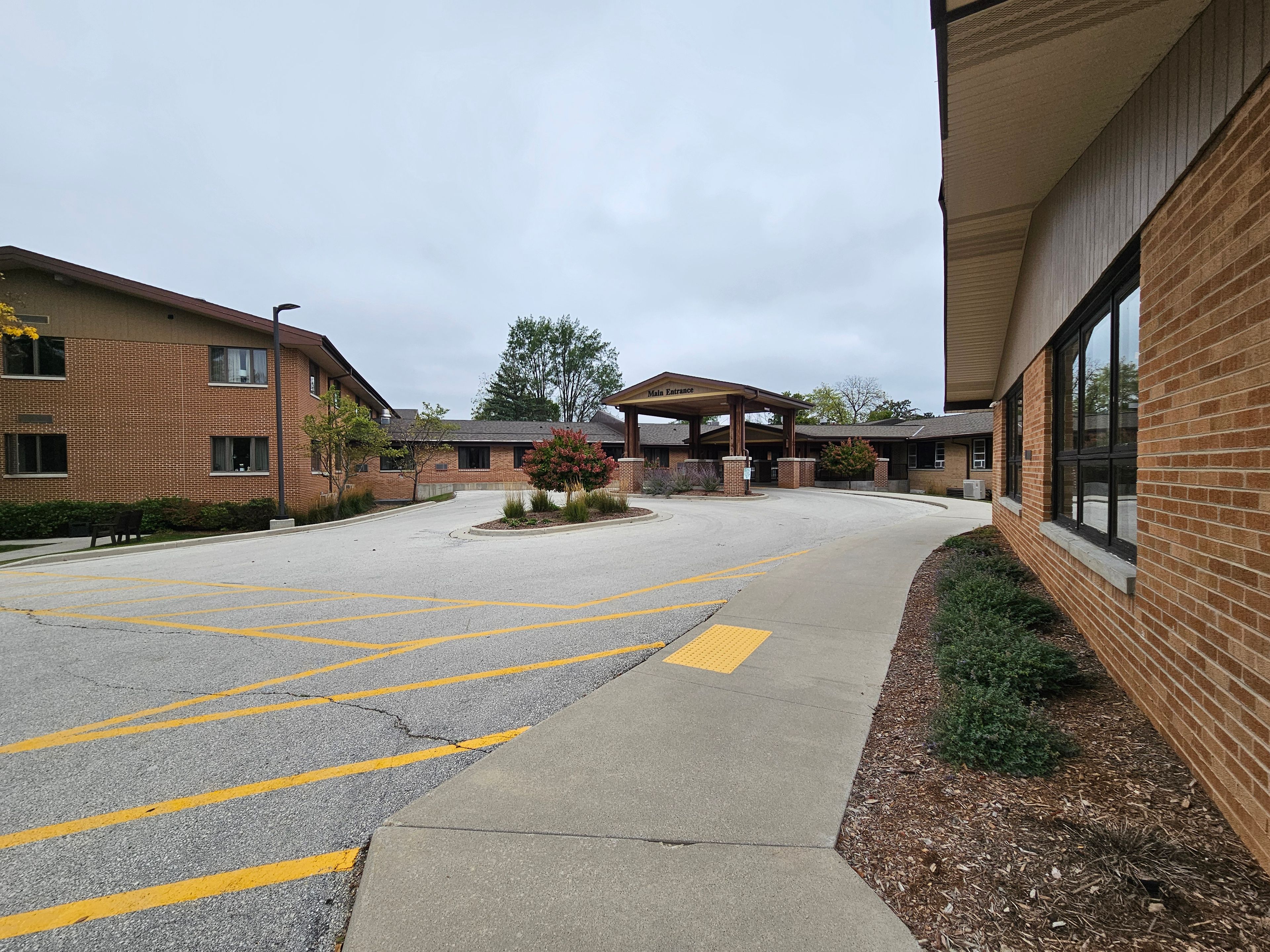 Giddings Avenue Campus 4