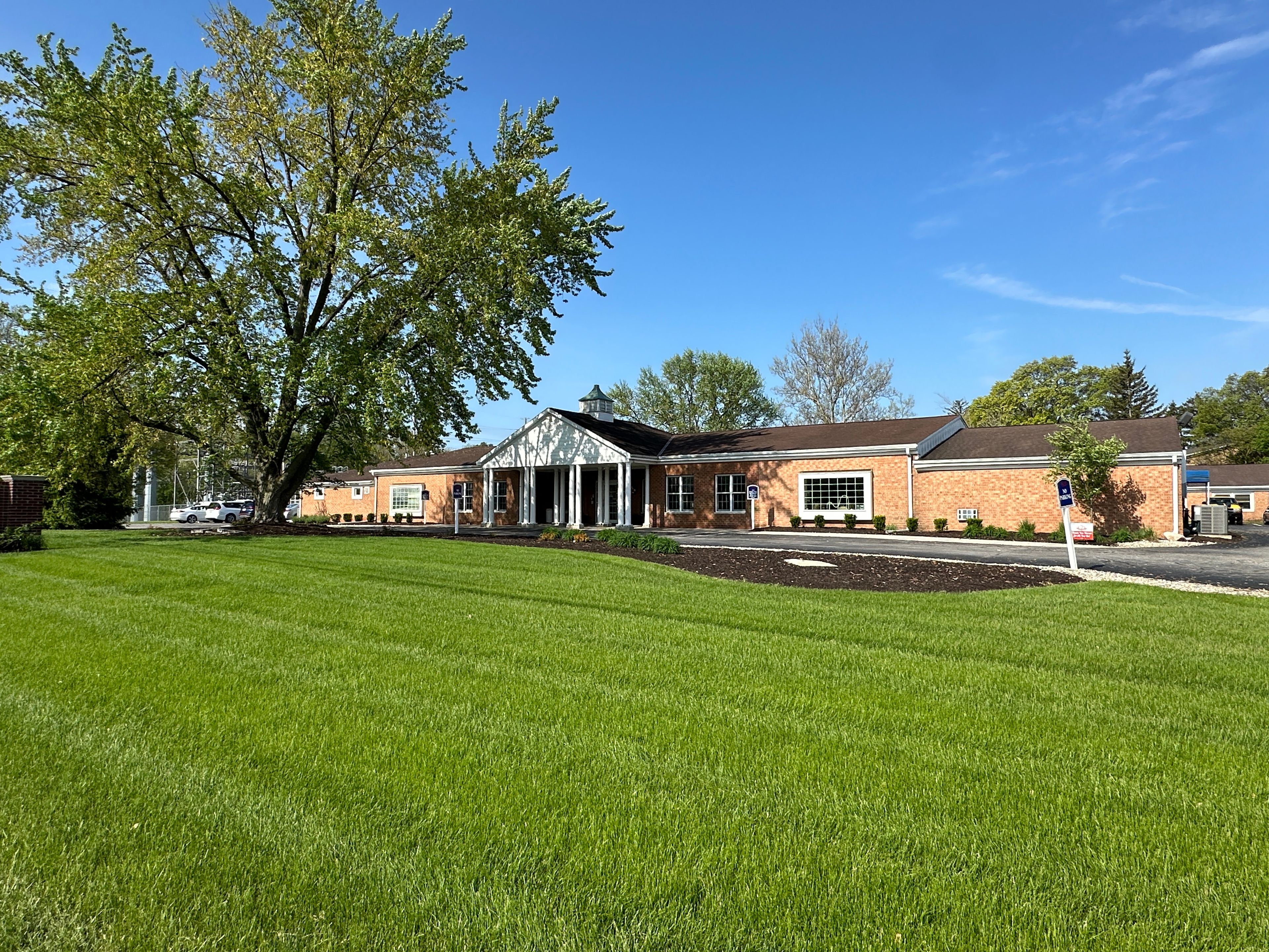 Glenbrook Rehabilitation & Skilled Nursing Center 3