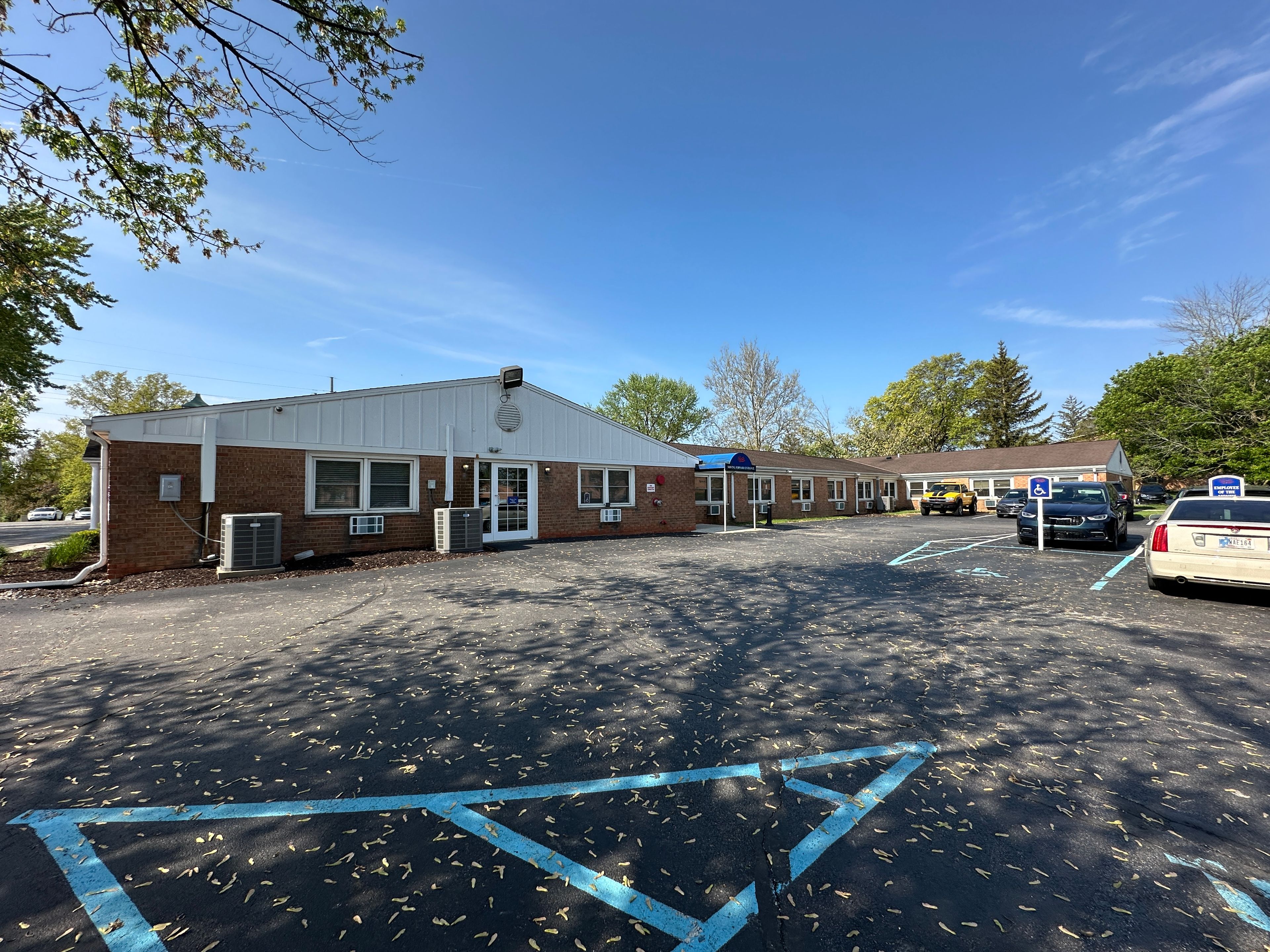 Glenbrook Rehabilitation & Skilled Nursing Center 4