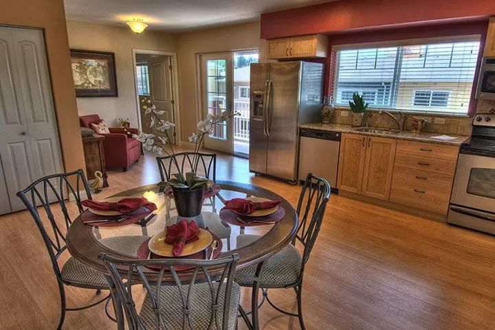 Chateau At Bothell Landing Retirement Community 4