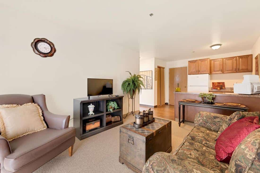 Royal Columbian Retirement Inn 4