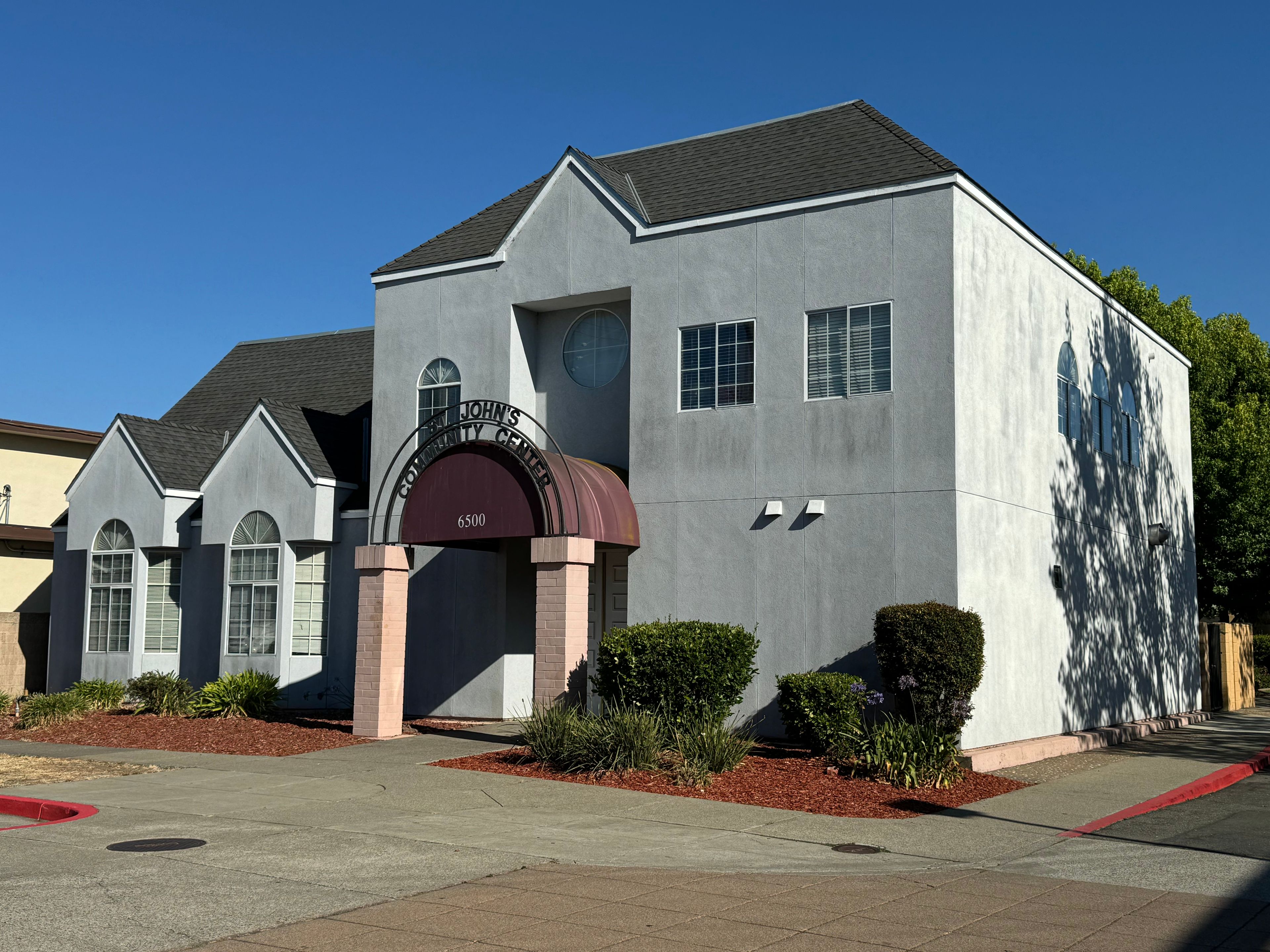 El Cerrito Royale 4