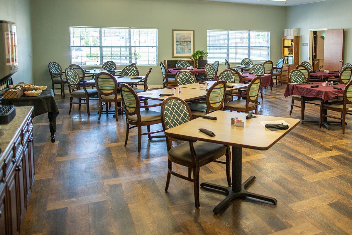 Carolina Gardens Senior Living At Garden City 4