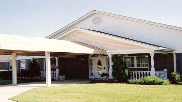 Arden Courts Of Chagrin Falls 4