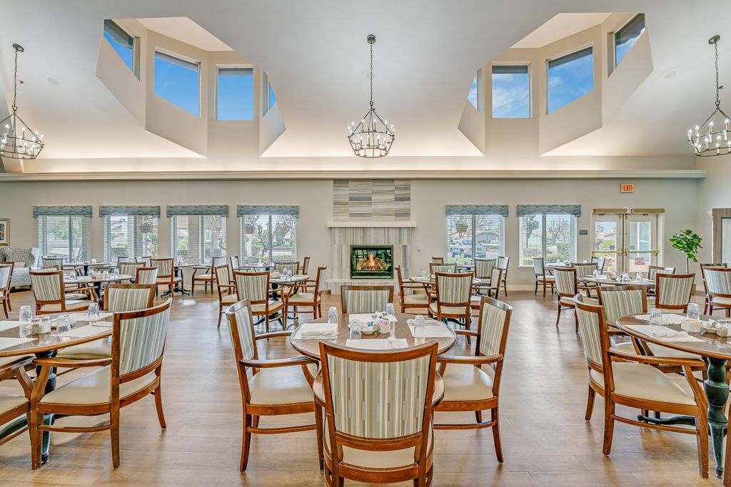 Solstice Senior Living at Bakersfield 3