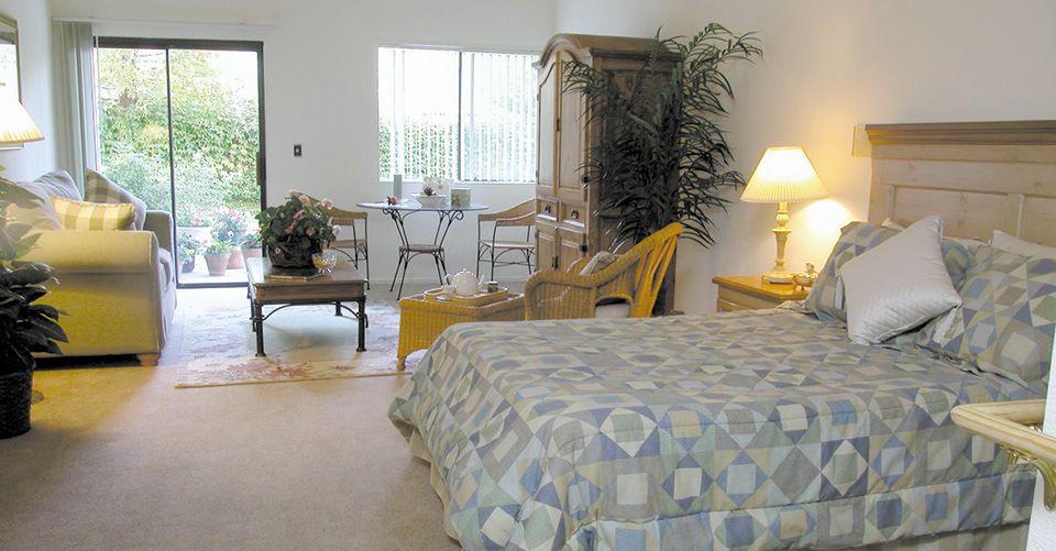 Moraga Royale 2