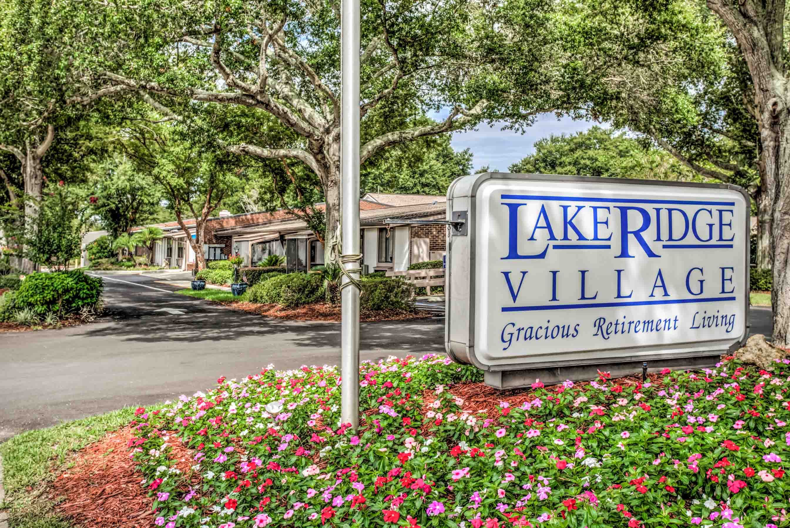 Holiday Lake Ridge Village 1