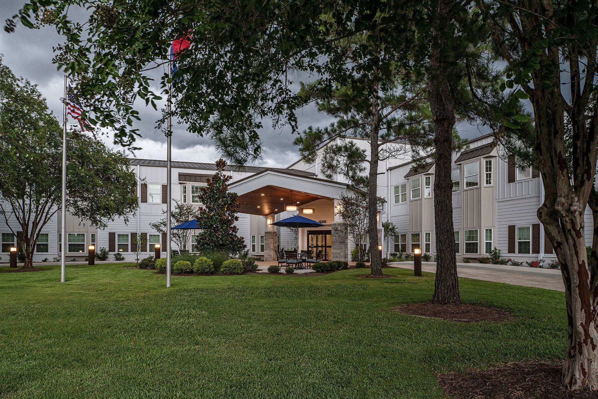 Reunion Court Of Clear Lake 4