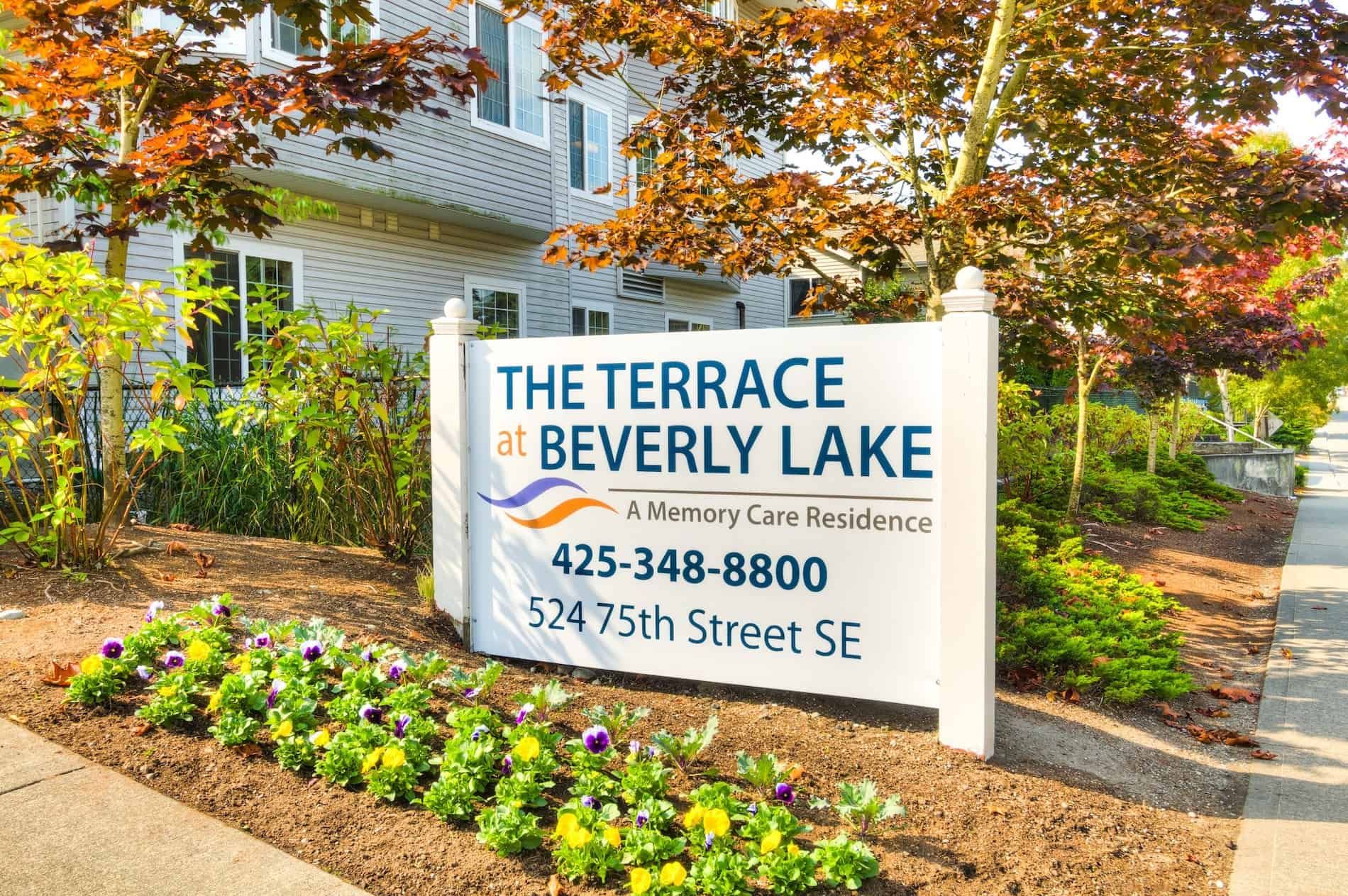 The Terrace At Beverly Lake by Cogir 4