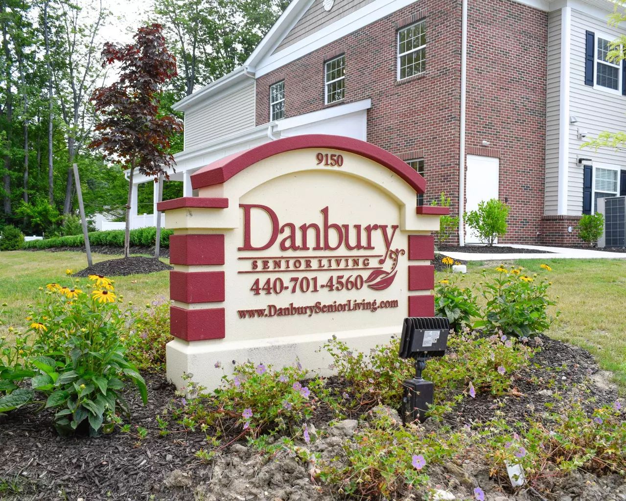 Danbury Mentor 2