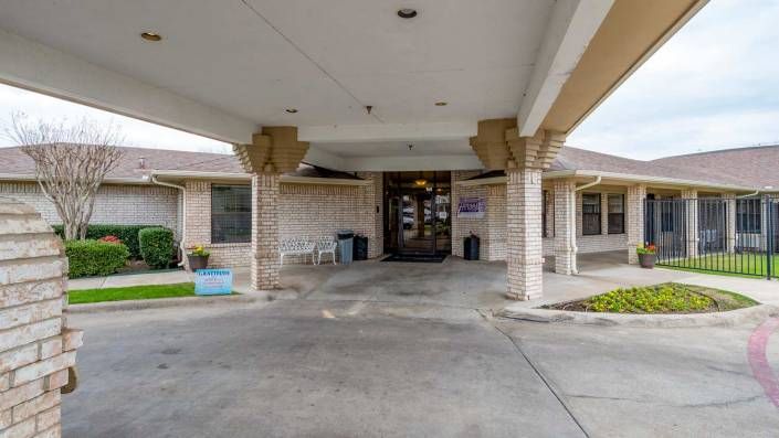 Rowlett Health & Rehabilitation Center 4