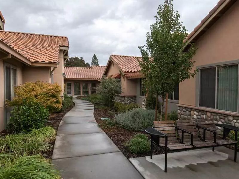 Meadow Oaks Of Roseville 4