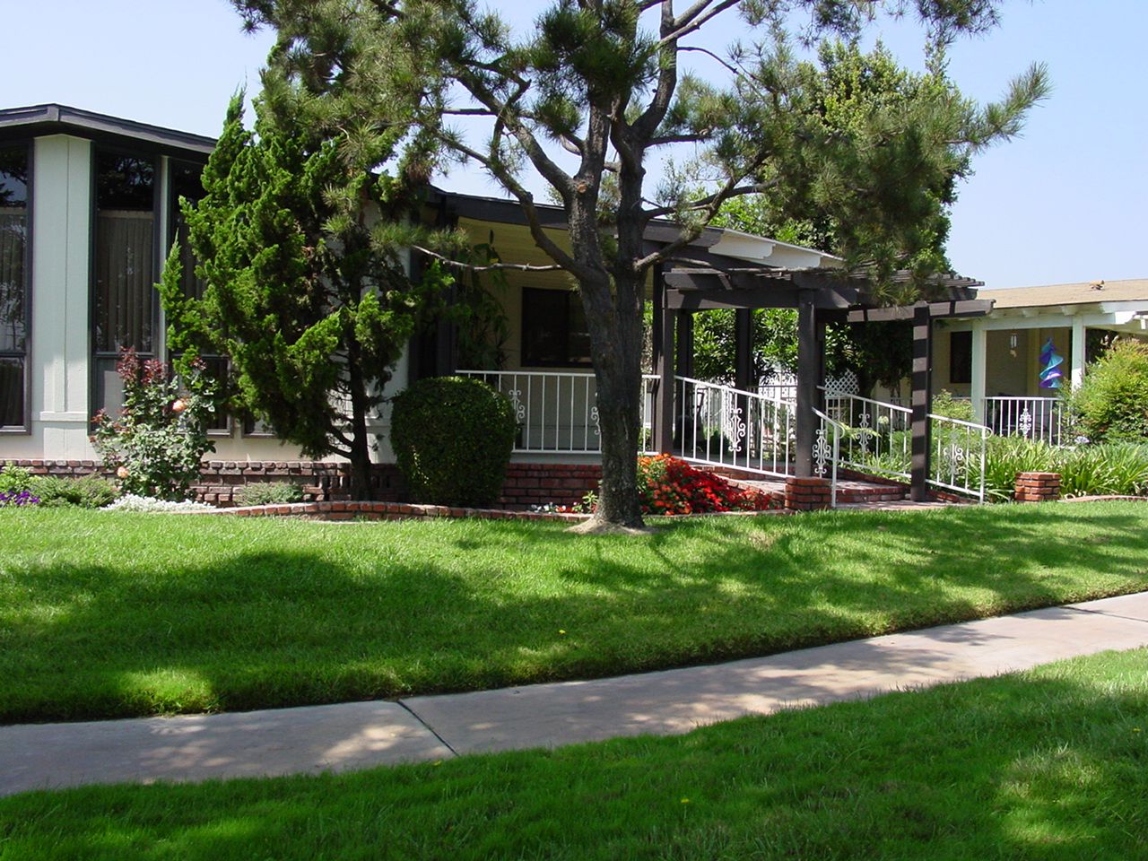 Lake Park Brea 2