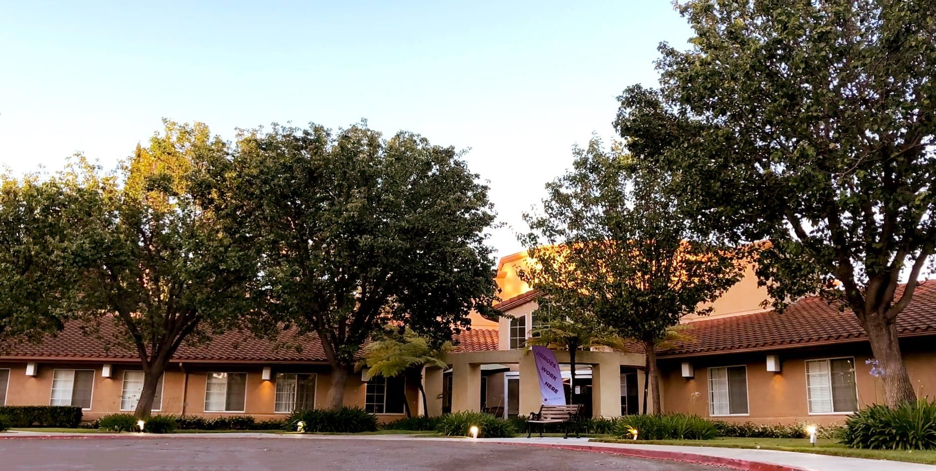 Villa Valencia Healthcare Center 4