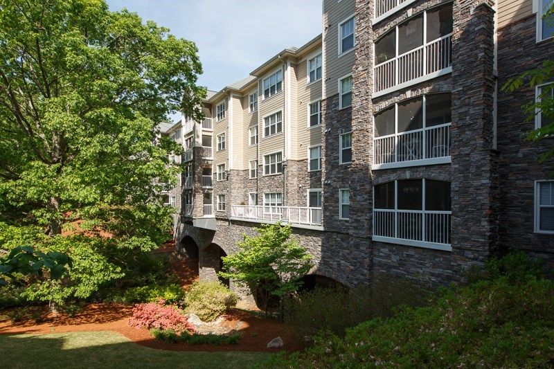 Willowbrooke Court At Lanier Village Estates 1