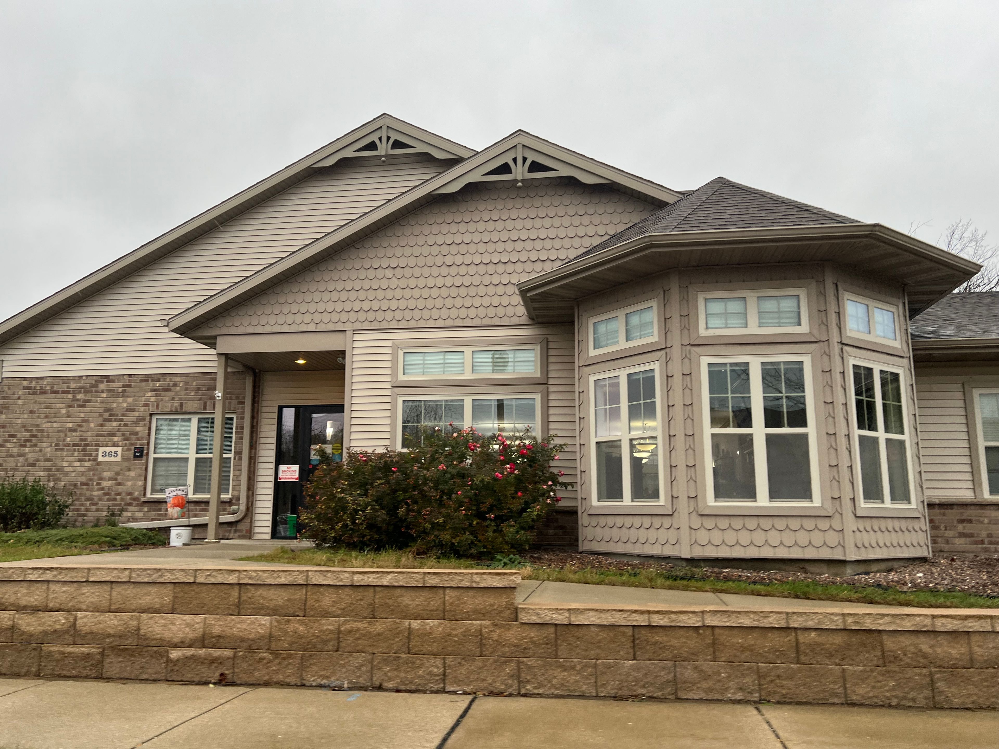Ivy Manor Of West Bend Building 3 3