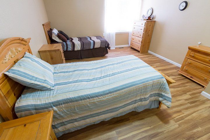 Ashley Manor Alameda 3
