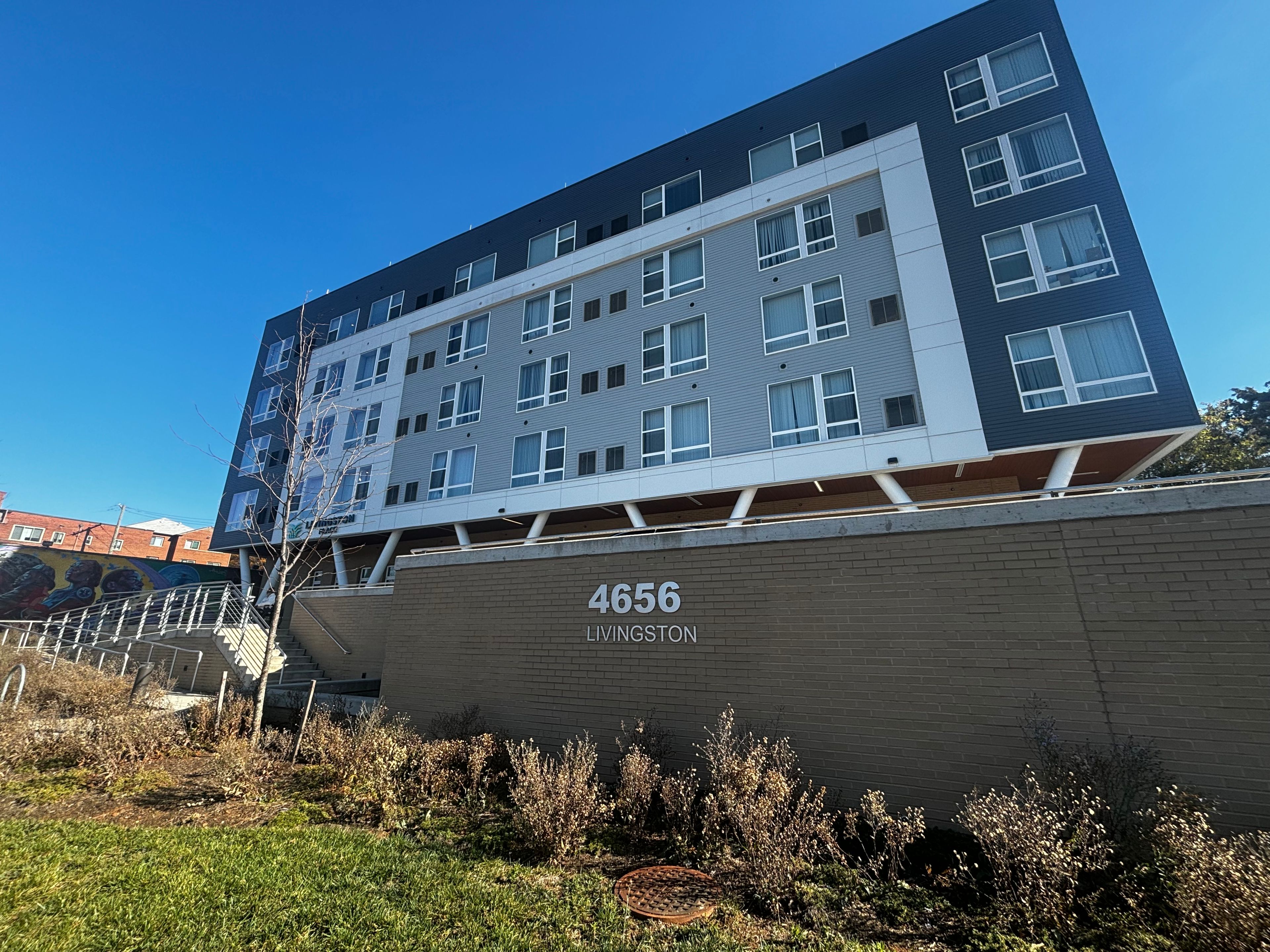 Livingston Place at Southern Avenue 3