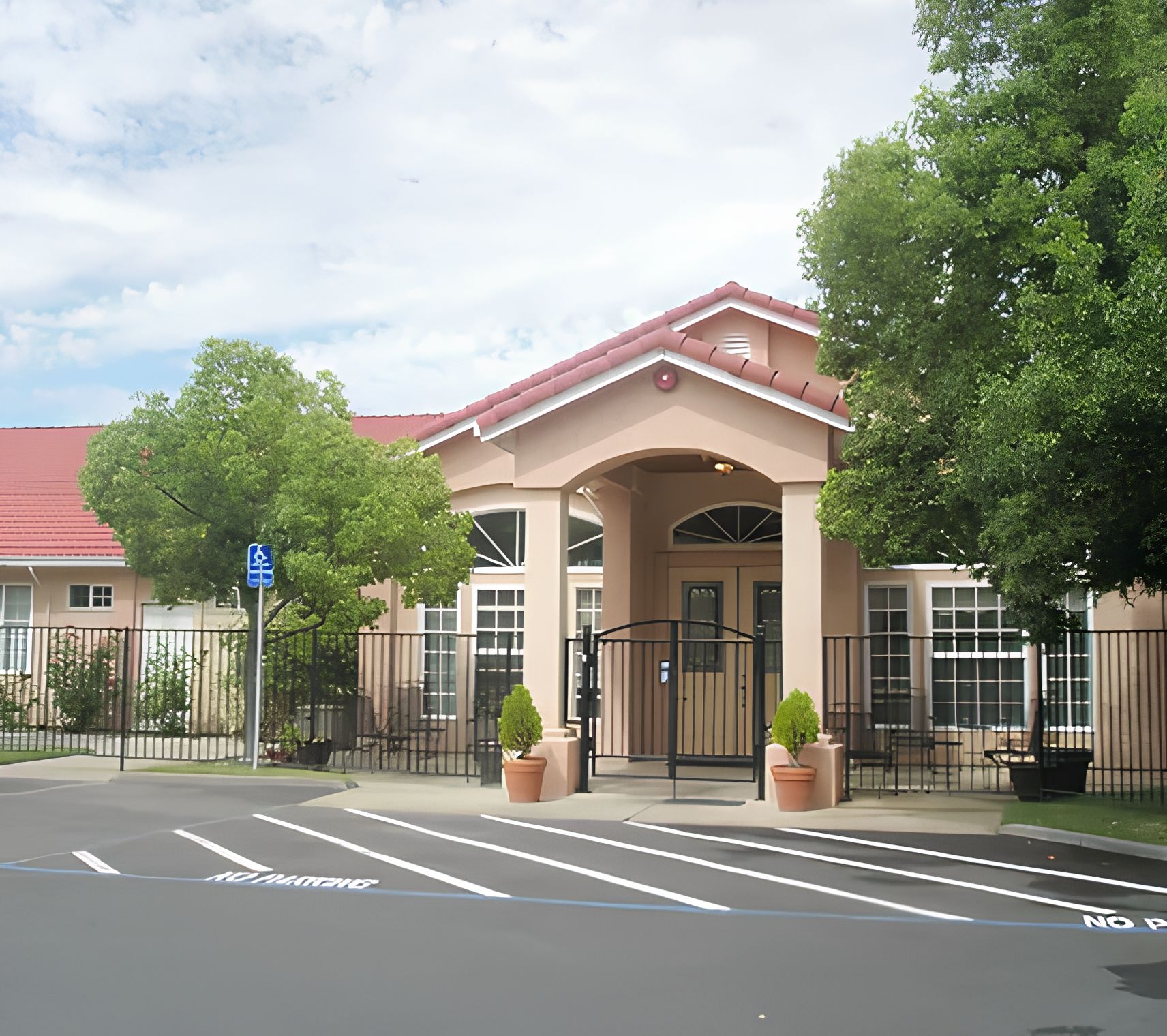 Senior Care Villa Of Loomis 2