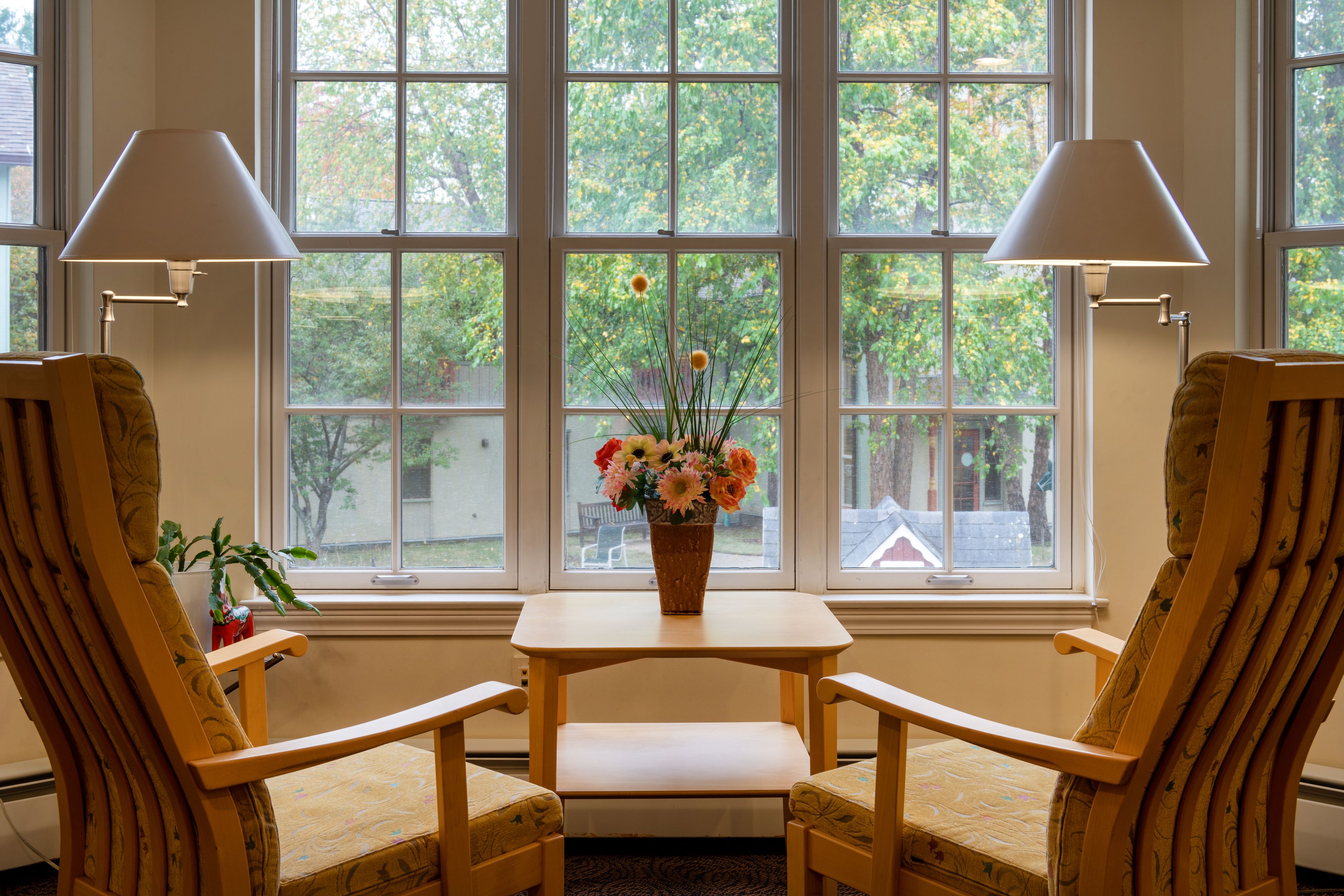Scandinavian Living Center 2