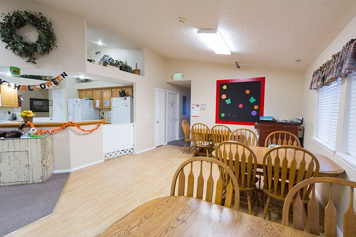 Ashley Manor Cedar 3