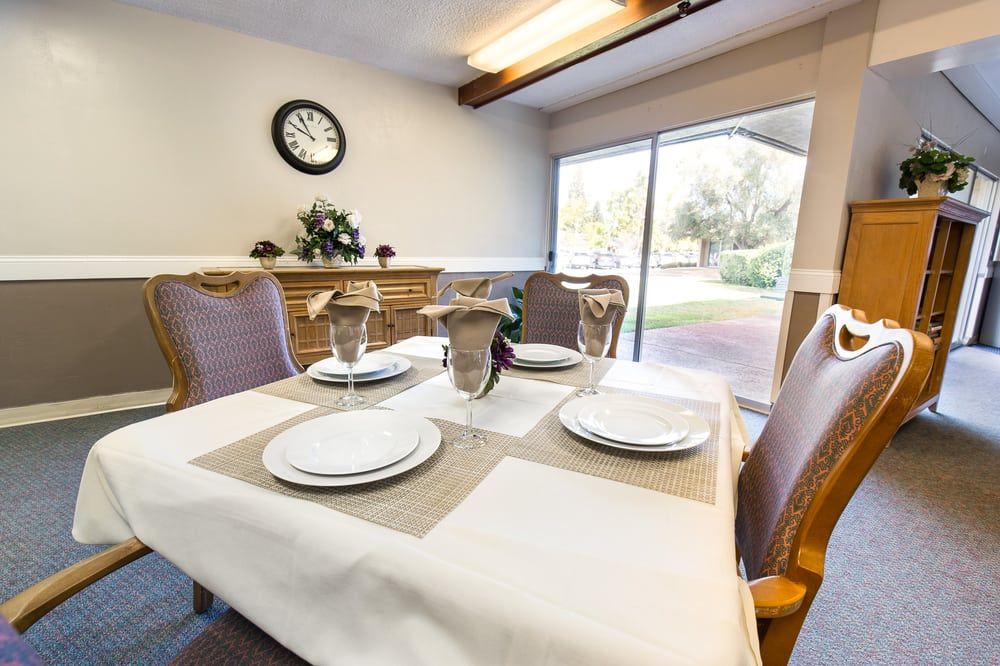 Windsor Elk Grove Care and Rehabilitation Center 4