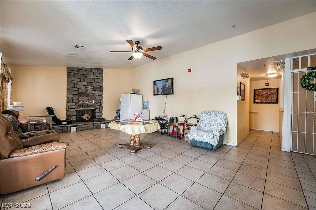 Las Vegas Chateau For Seniors 1