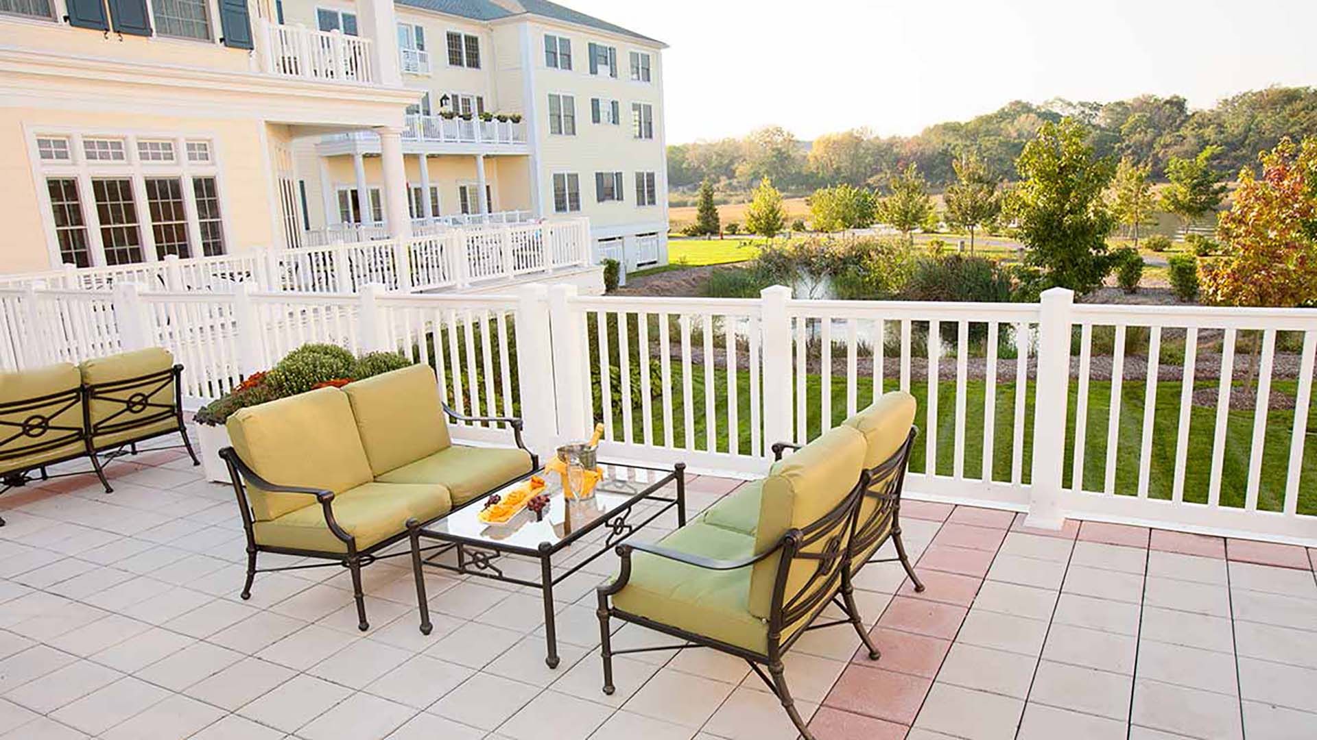 Atria On Roslyn Harbor 3
