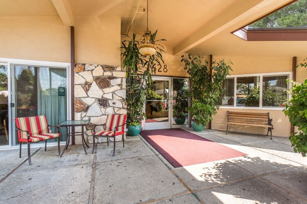 Windsor Gardens Care Center Of Hayward 4