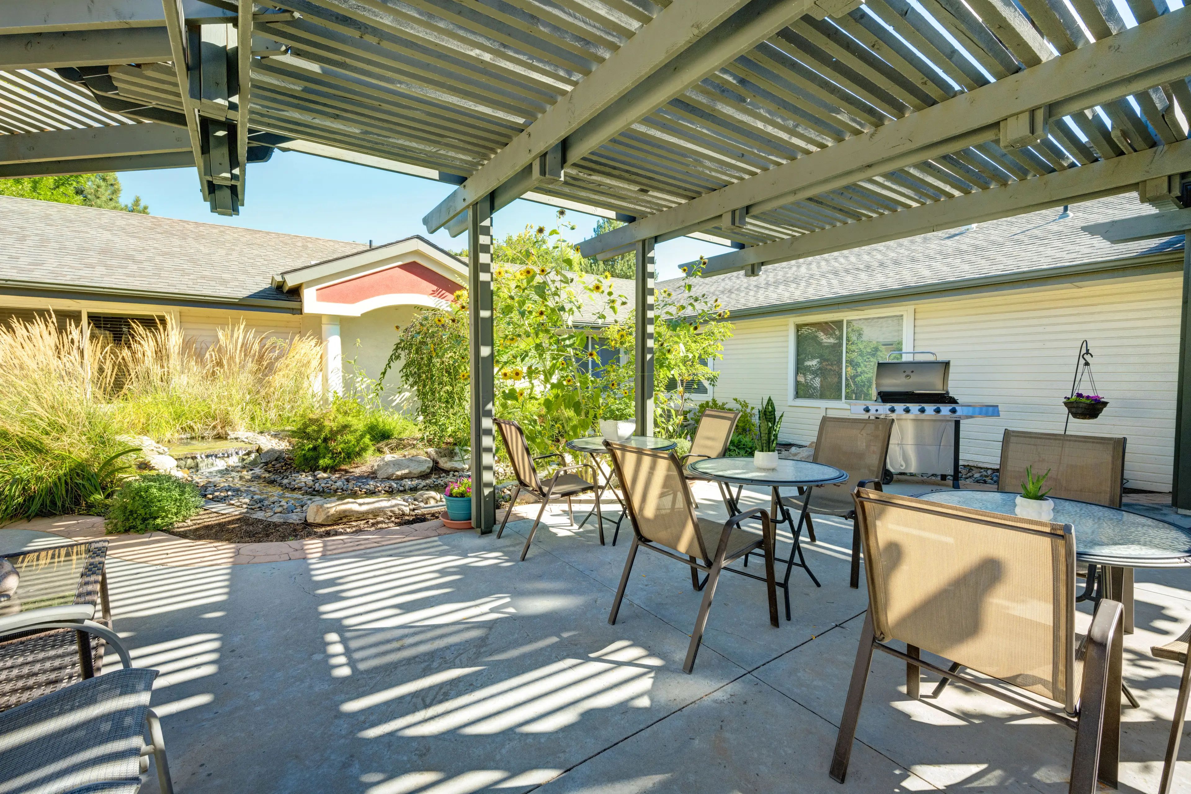 Overland Court Senior Living 3