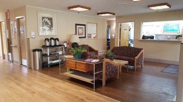 Carlmont Gardens Nursing Center 3