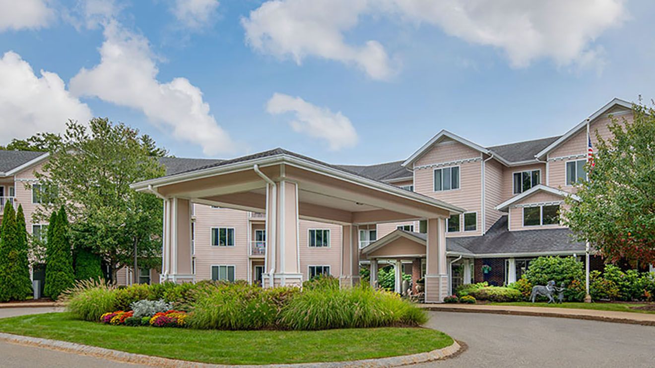 Holiday Maple Suites 3