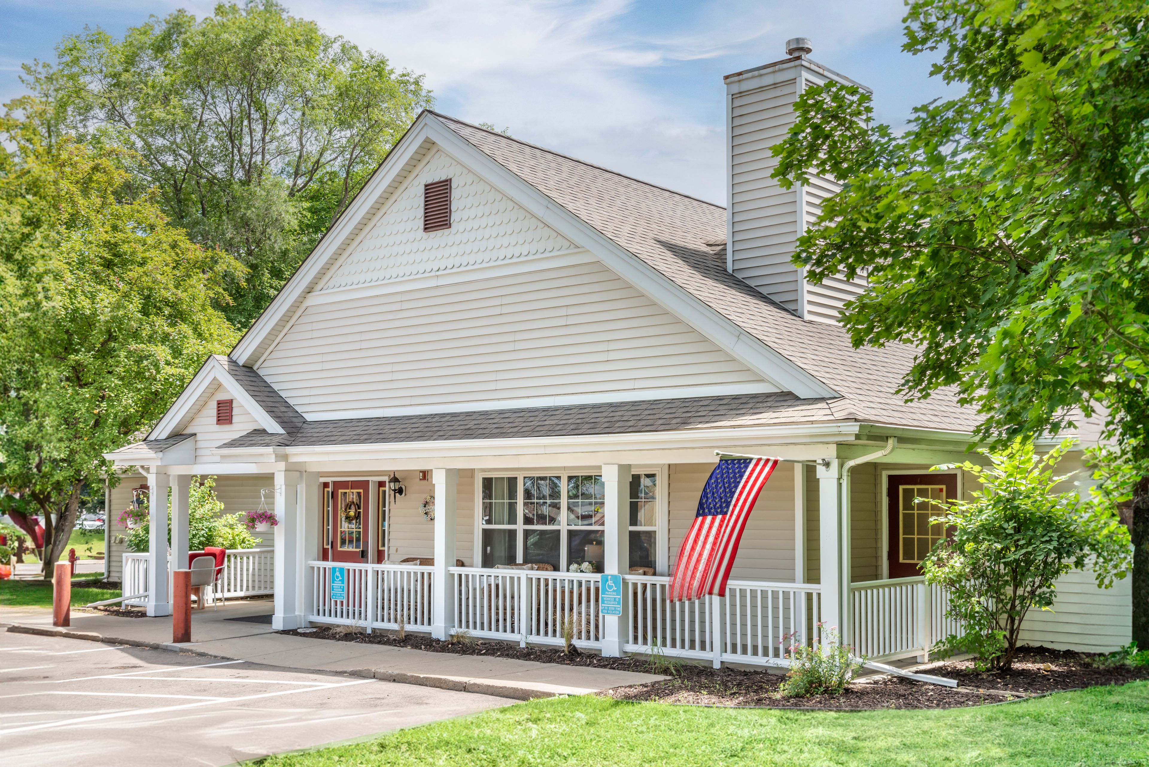Brookdale Inver Grove Heights 3