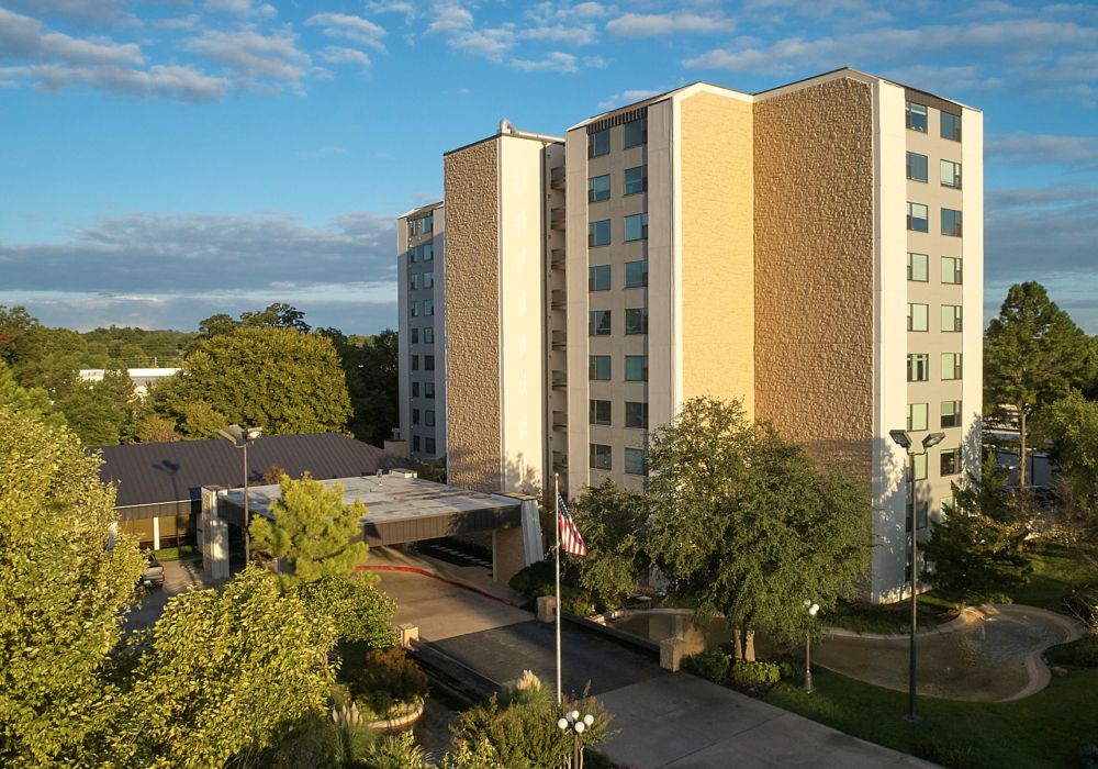 Senior Star At Burgundy Place 4