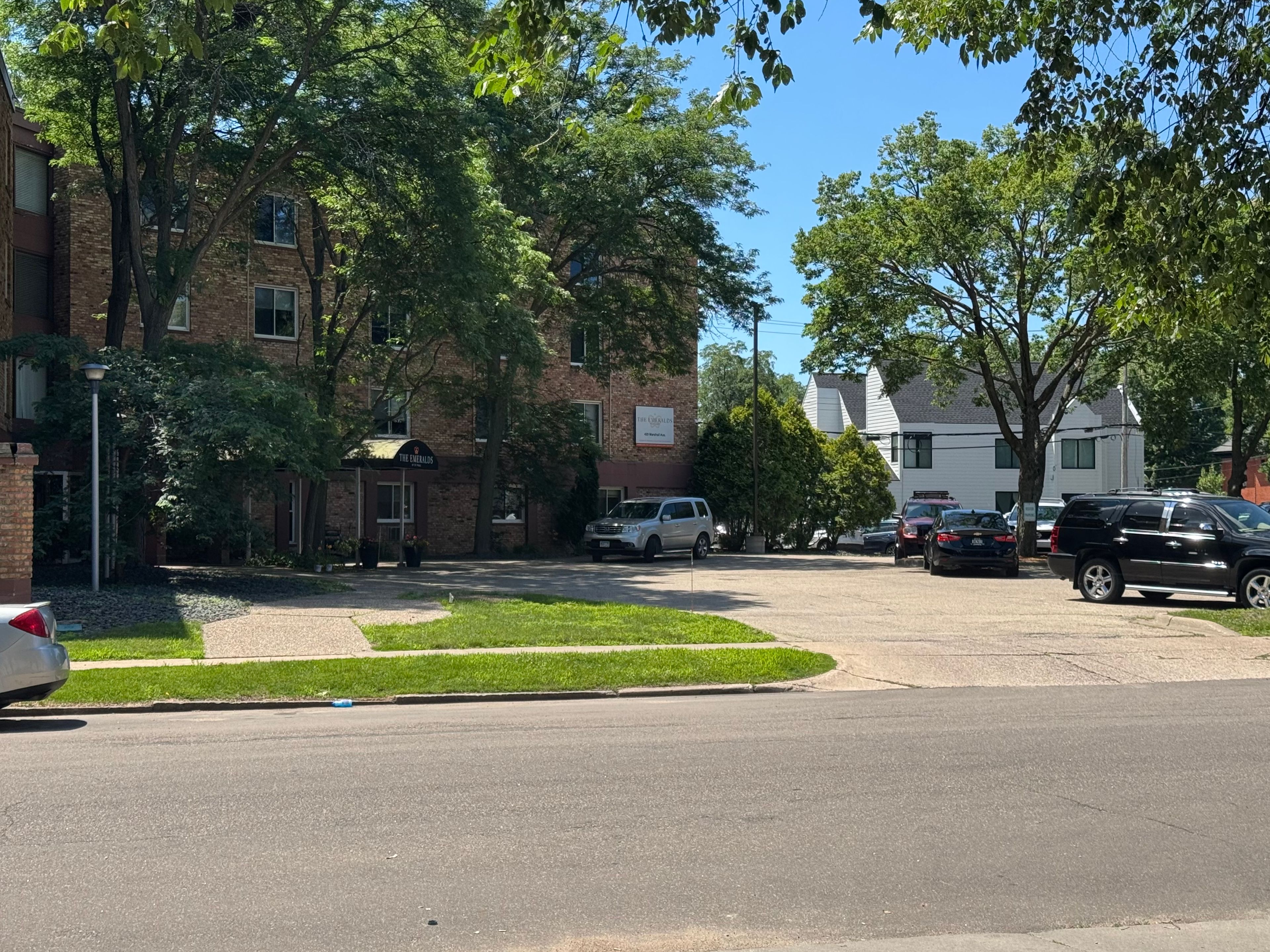 The Emeralds At St Paul 2