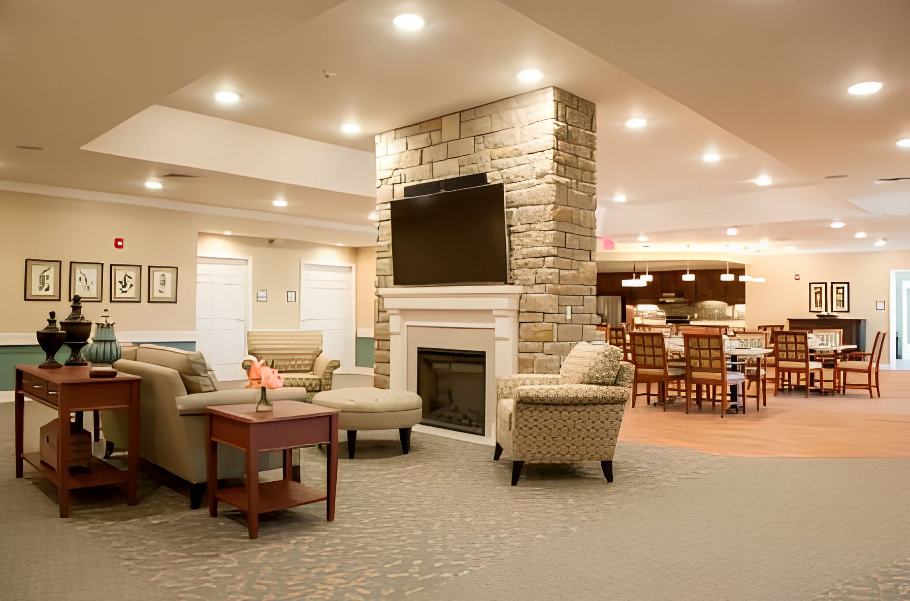 Ganzhorn Suites of Avon 2