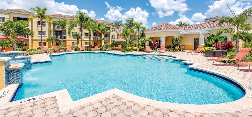 The Carlisle Naples 3