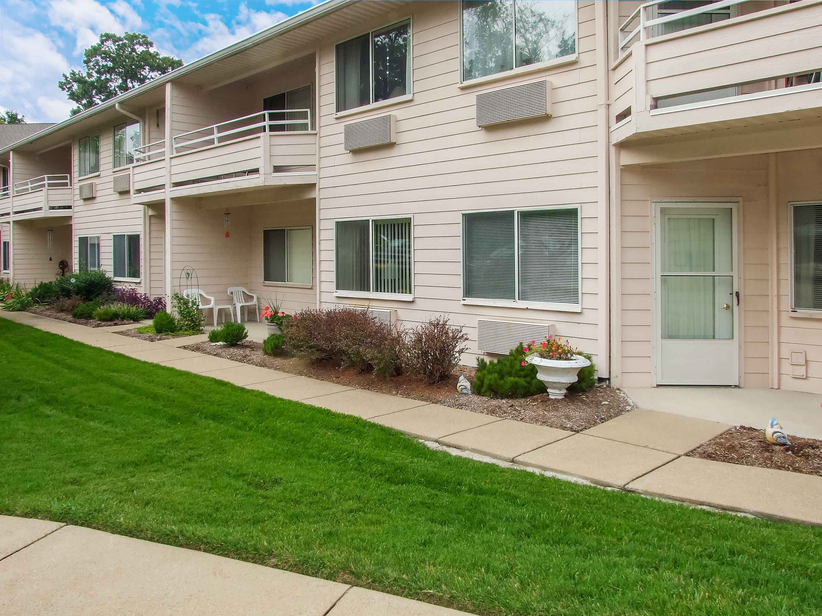 Independence Village Of Evansville (Willow Park) 2