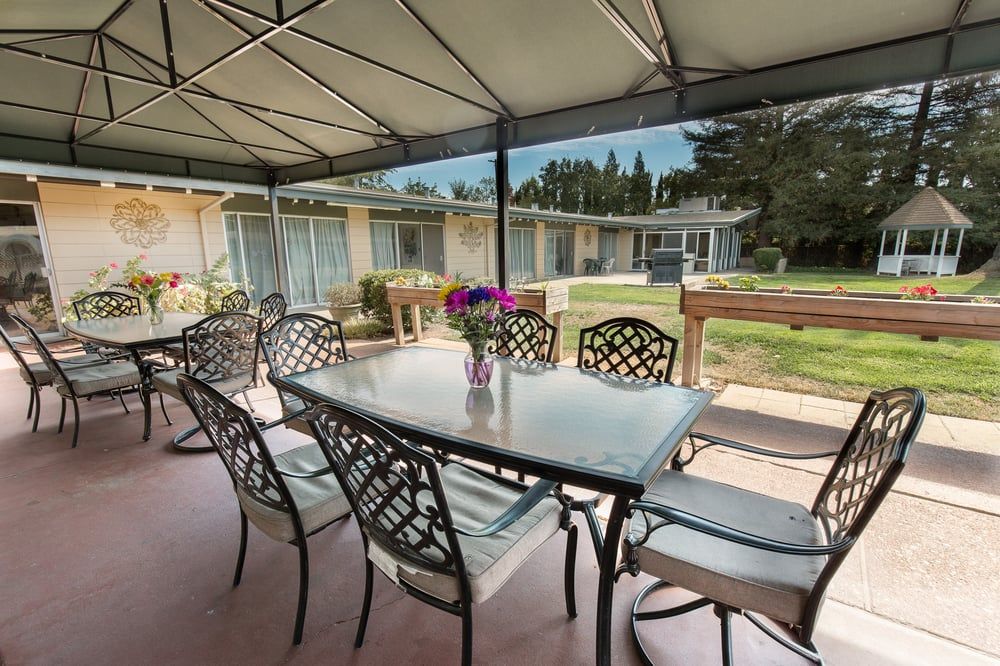 Windsor Elk Grove Care and Rehabilitation Center 2
