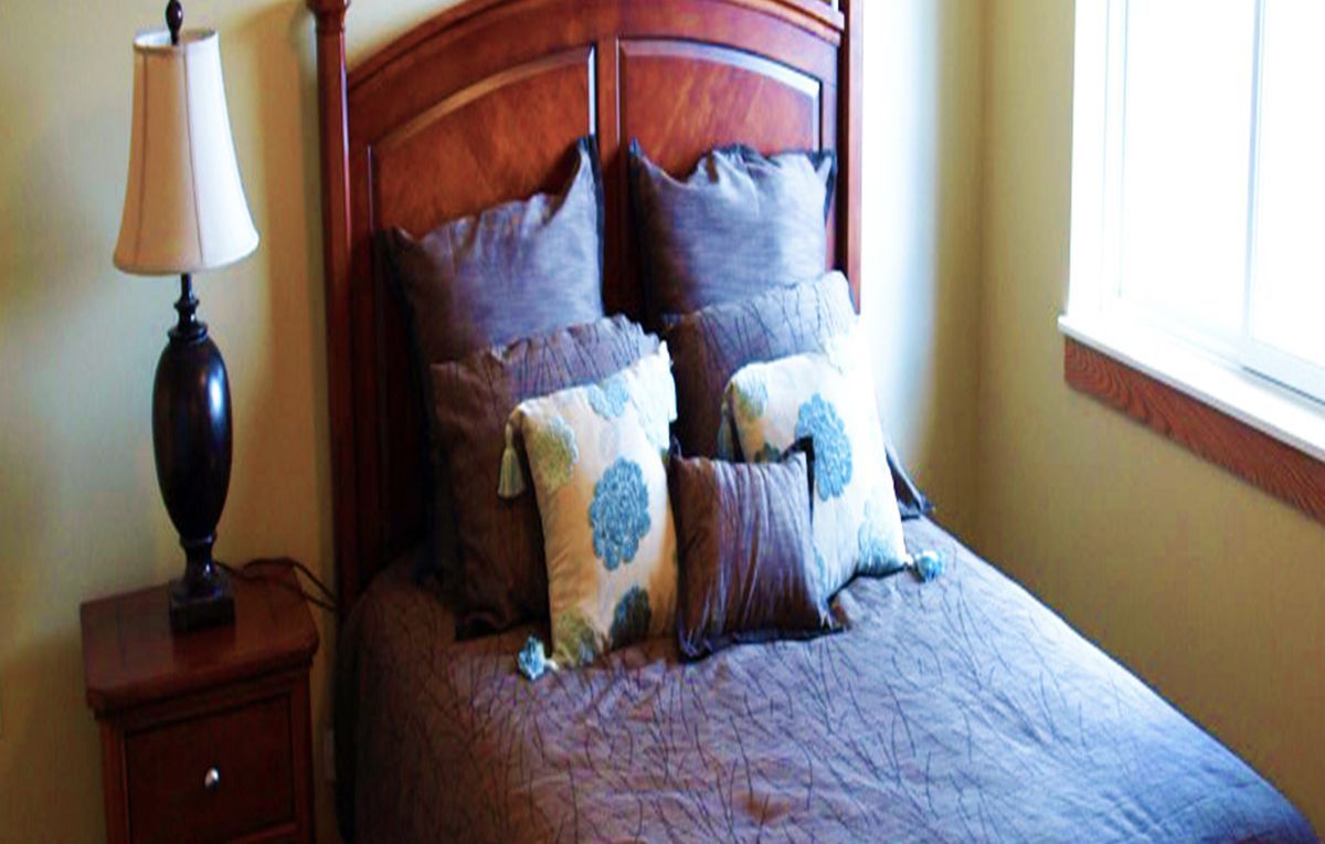 Monroe Manor 4