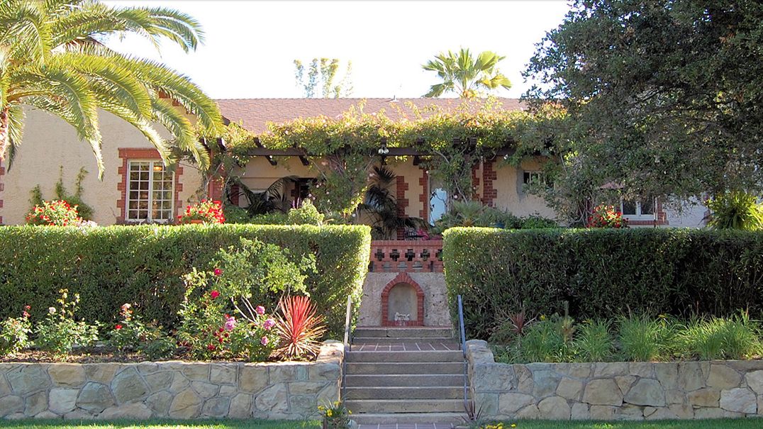 Alexander Gardens 1
