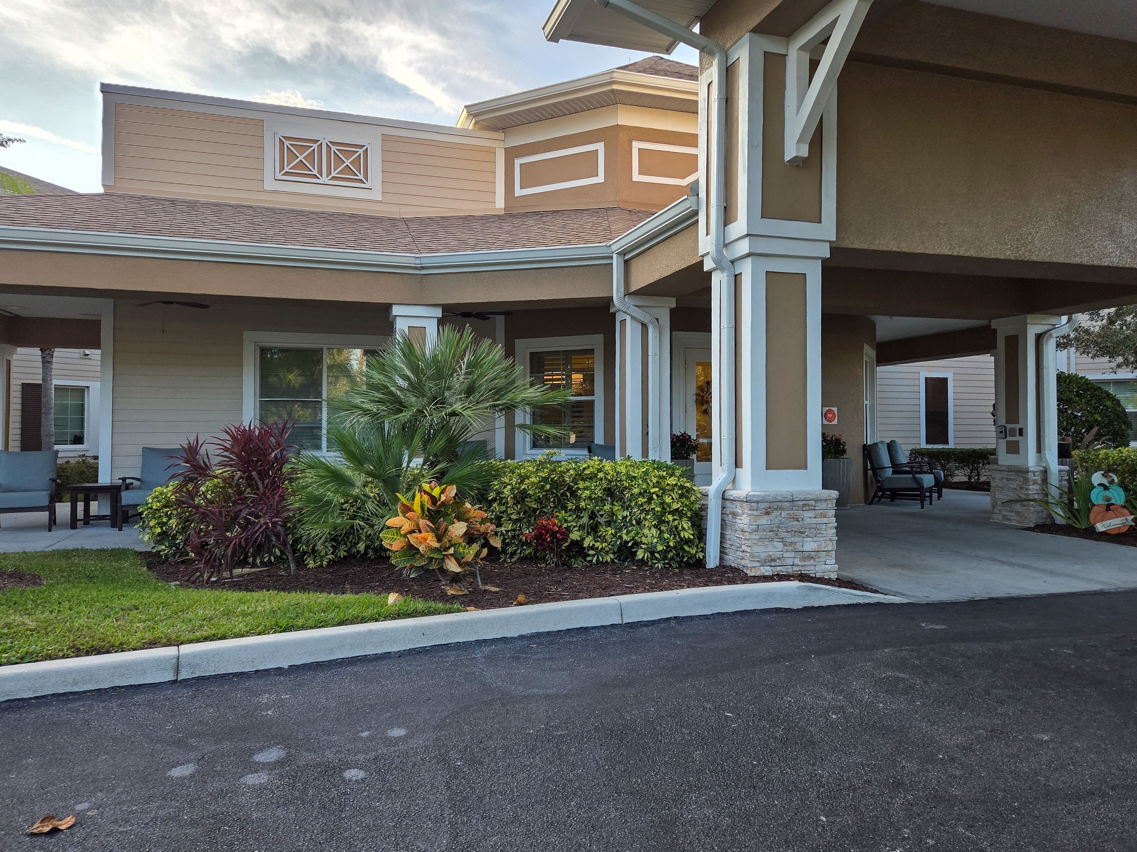 Pelican Landing Assisted Living & Memory Care 3