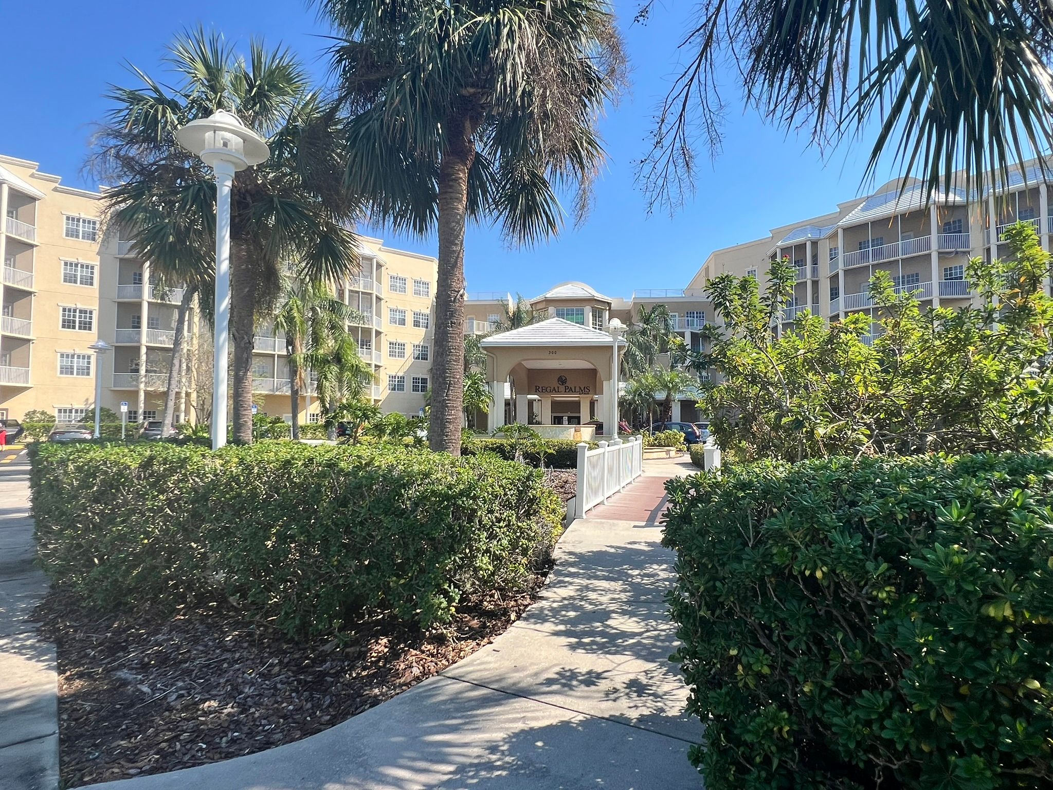The Palms of Largo 3