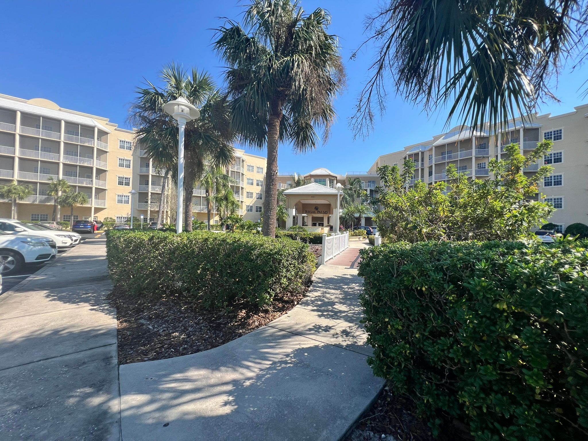 The Palms of Largo 1