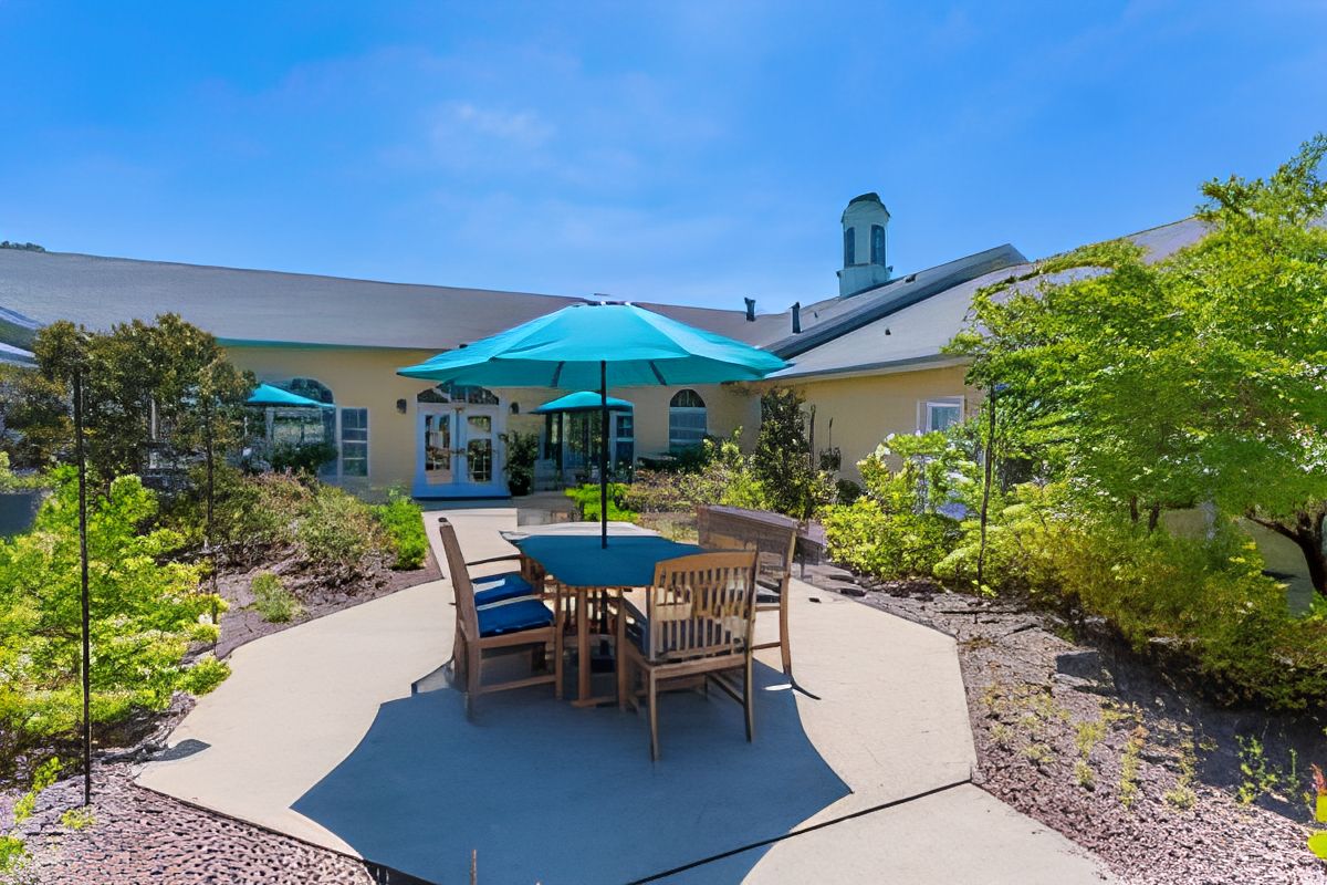 Charter Senior Living Of Hermitage 3