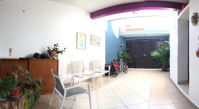 Casa De Los Angeles 2