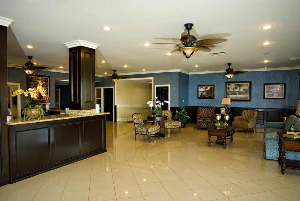 Paradise Valley Manor 4