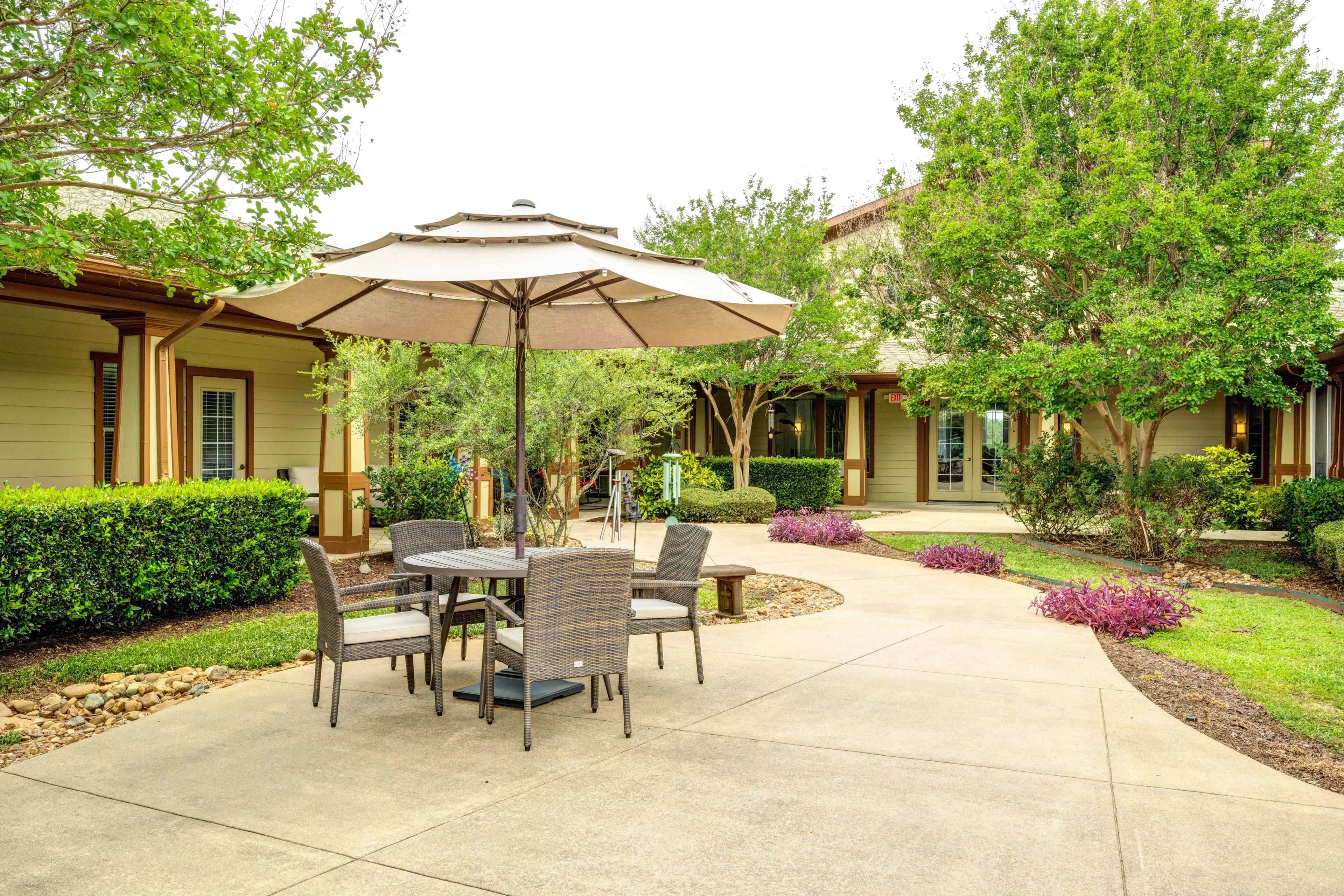 Magnolia Court Assisted Living & Memory Care 4
