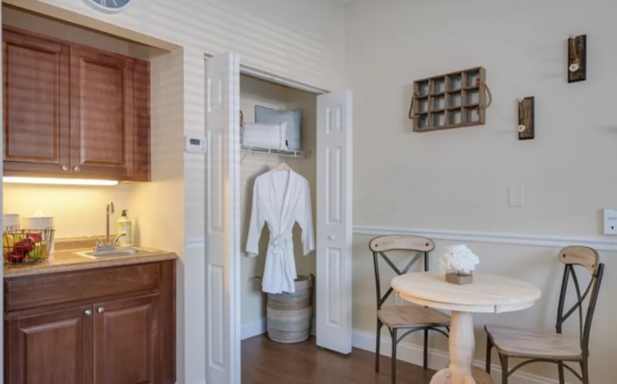 Grand Villa Of New Port Richey 4
