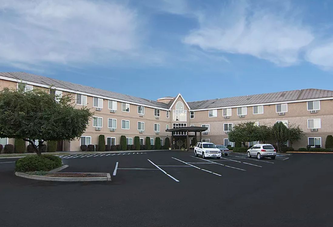 Regency Village At Bend 1